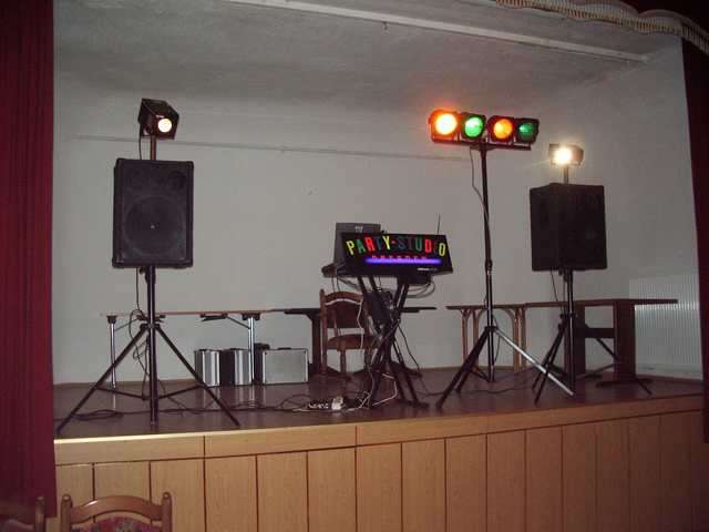 Mobildisco, mobile Diskothek, DJ für alle Partys und Feiern